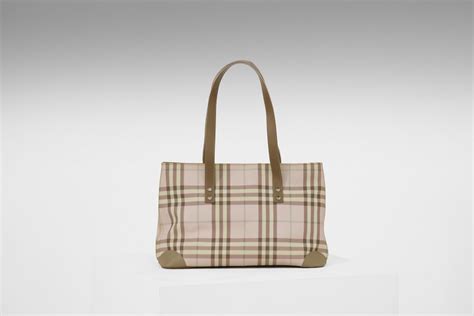 borsa shopping bordi red burberry|burberry her men's clothing.